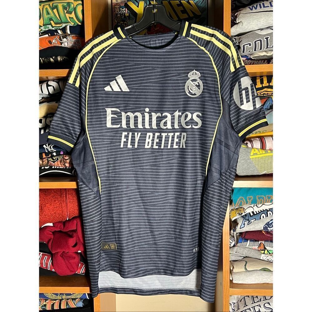 Adidas NWT Real Madrid 25/26 Away Soccer Football Jersey